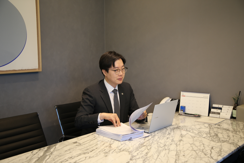 영통불법촬영변호사 이세환 변호사 사진