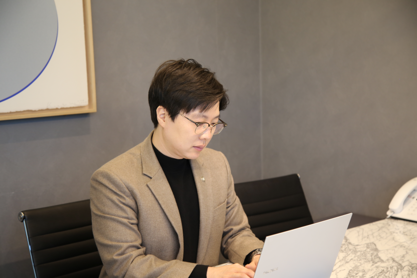 광명몰카변호사 이세환 변호사 옆모습